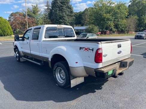 Used 2011 Ford F450 King Ranch w/ King Ranch w/Chrome Pkg image 4