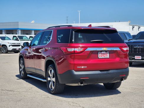 Used 2019 Chevrolet Traverse LT w/ LT Premium Package FWD image 5