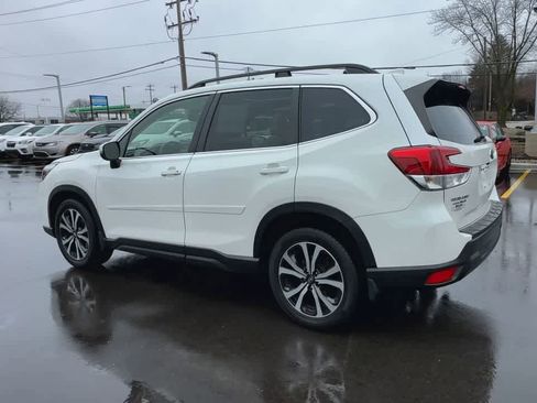 Used 2020 Subaru Forester Limited image 6