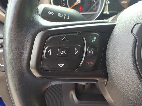 Used 2018 Jeep Wrangler Sport AWD/4WD image 19