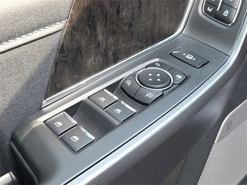 New 2026 Ford F250 Lariat w/ Black Appearance Package image 18