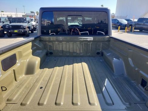 New 2026 Jeep Gladiator Willys image 7