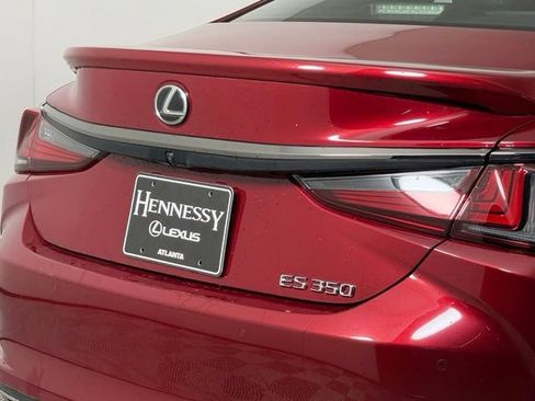 Used 2024 Lexus ES 350 F Sport w/ Accessory Package (Z2) FWD image 17