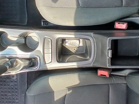 Certified 2018 Chevrolet Cruze LT w/ Sun And Sound Package FWD image 15