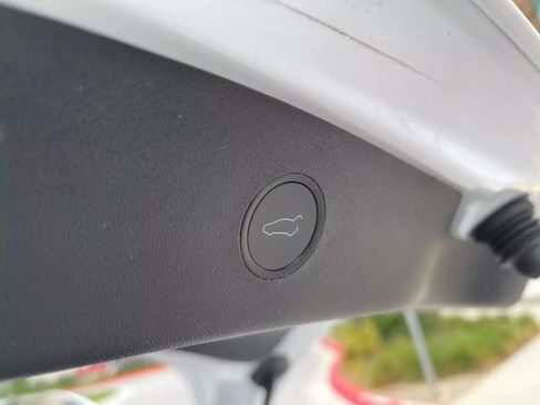 Used 2022 Tesla Model 3 Long Range image 41