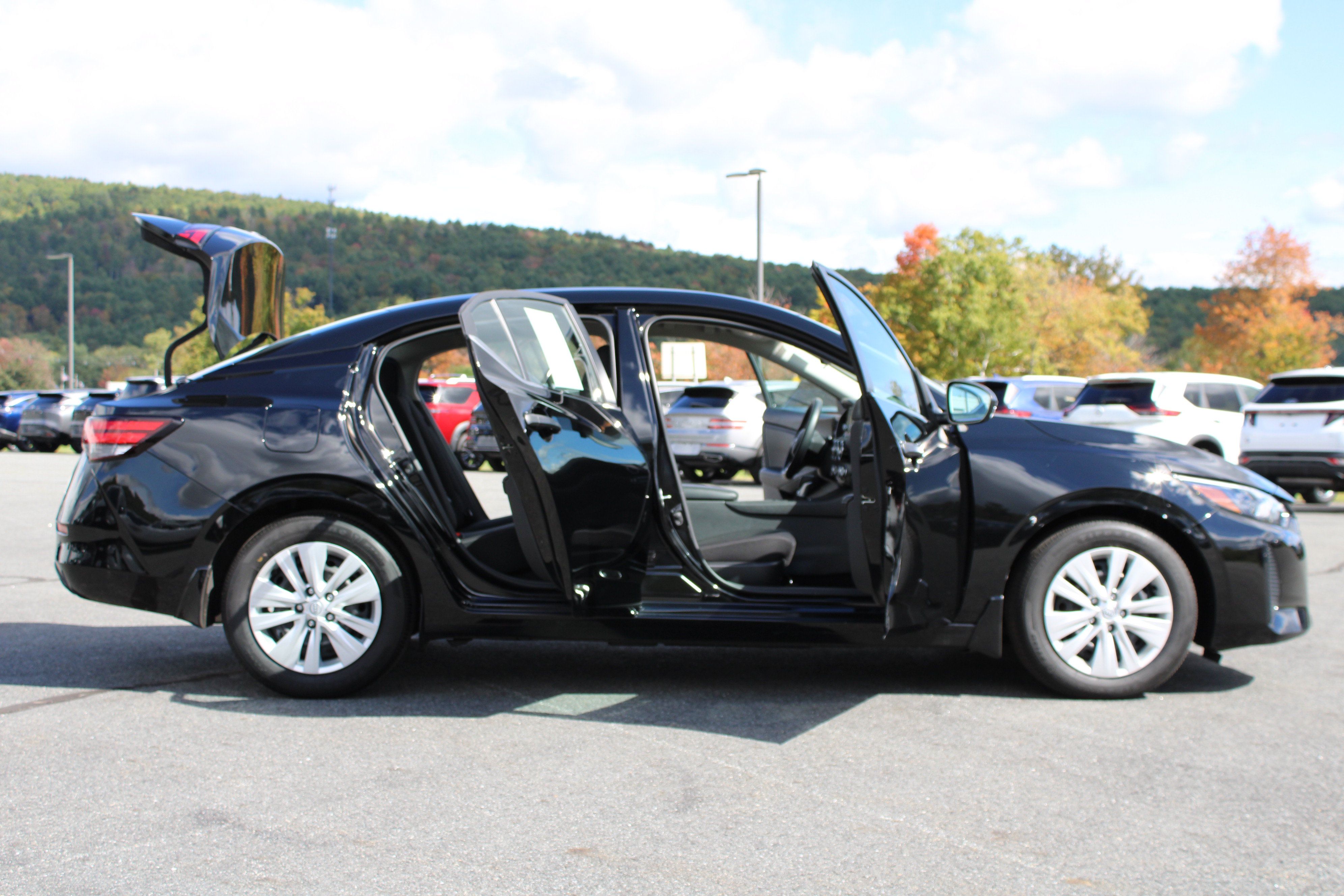 Used 2025 Nissan Sentra S FWD image 14