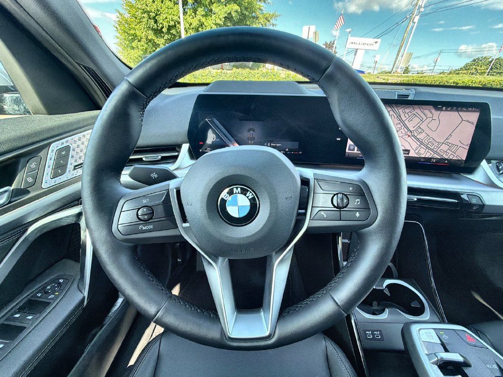 Used 2023 BMW X1 xDrive28i AWD/4WD image 23