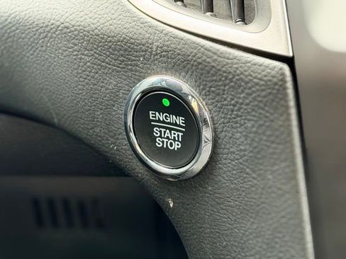 Used 2019 Ford Edge SEL w/ Equipment Group 201A AWD/4WD image 12