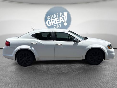 Used 2014 Dodge Avenger SE FWD image 2