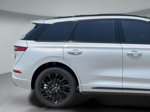 New 2025 Lincoln Corsair Grand Touring w/ Jet Appearance Package image 31