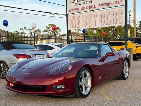 Used 2005 Chevrolet Corvette Coupe w/ Preferred Equipment Group RWD image 6