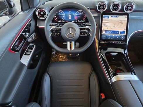 New 2025 Mercedes-Benz GLC 300 image 14