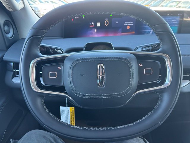 New 2026 Lincoln Navigator Premiere AWD/4WD image 21