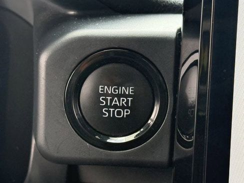 Used 2024 Toyota Tacoma Limited w/ Limited Package (LT) image 24