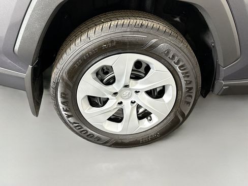 Used 2024 Toyota RAV4 LE FWD image 32