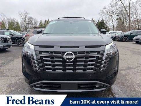 New 2026 Nissan Pathfinder SV image 2