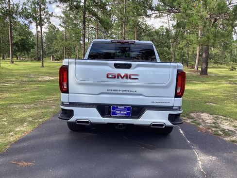 New 2026 GMC Sierra 1500 Denali w/ Denali Reserve Package AWD/4WD image 4