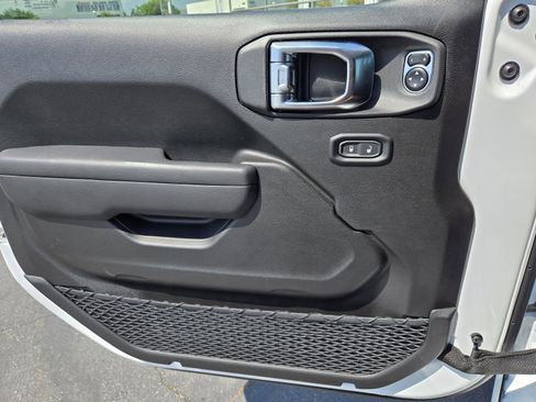 New 2025 Jeep Wrangler Unlimited Sport image 22