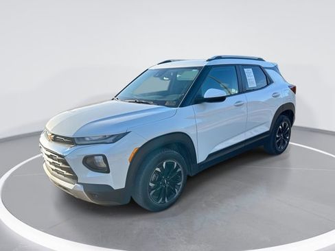 Used 2023 Chevrolet TrailBlazer LT w/ Convenience Package image 1