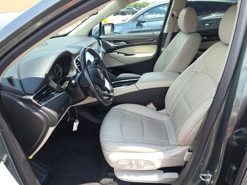 Used 2023 Buick Enclave Essence FWD image 7
