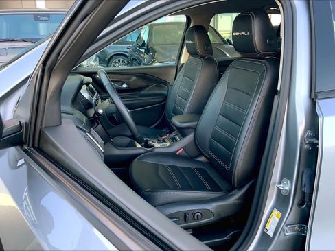 Used 2024 GMC Terrain Denali w/ Denali Premium Package image 7