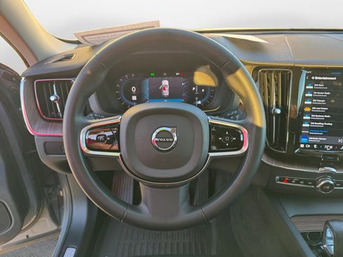 Certified 2024 Volvo XC60 B5 Plus w/ Climate Package image 10