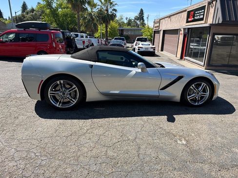 Used 2016 Chevrolet Corvette Stingray Convertible w/ 2LT Preferred Equipment Group RWD image 6