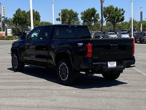 Certified 2024 Toyota Tacoma TRD Sport AWD/4WD image 41