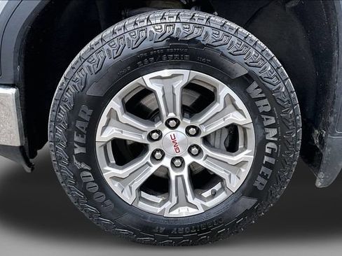 Certified 2019 GMC Sierra 1500 SLE w/ SLE Value Package AWD/4WD image 9