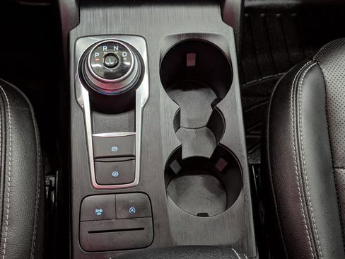 Used 2022 Ford Escape SEL image 32