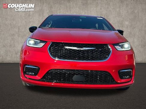 New 2026 Chrysler Pacifica Select image 2