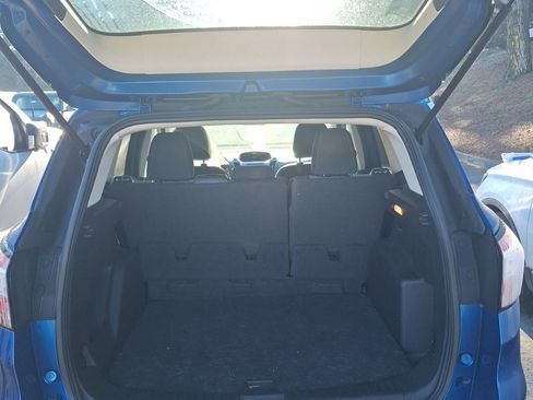 Used 2017 Ford Escape SE image 6