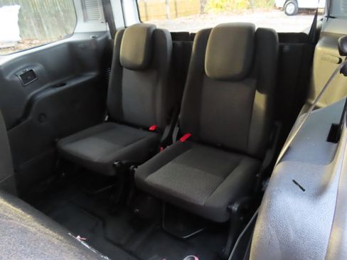 Used 2017 Ford Transit Connect XL image 16