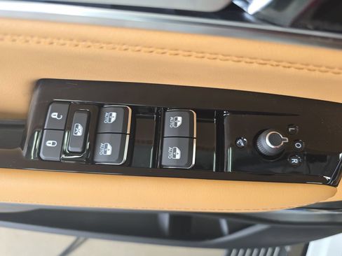 New 2026 Jeep Grand Wagoneer Summit AWD/4WD image 29