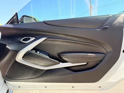 Used 2019 Chevrolet Camaro SS RWD image 30