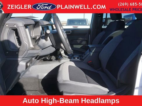 Used 2025 Ford Bronco Big Bend image 16
