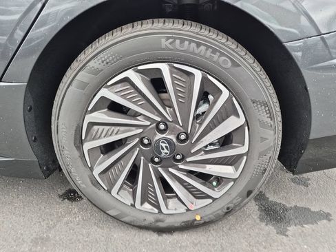 New 2026 Hyundai Sonata Limited FWD image 11