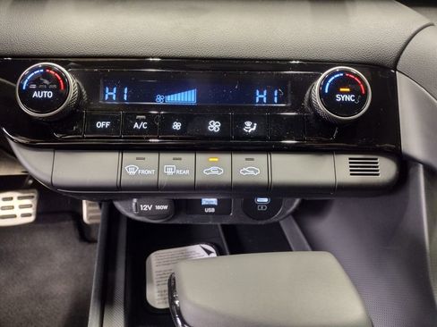 New 2026 Hyundai Elantra SEL Sport FWD image 25