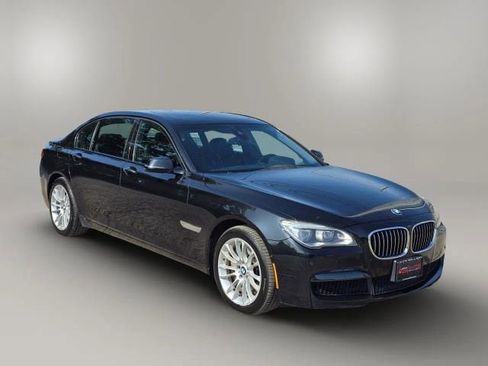 Used 2013 BMW 750Li xDrive AWD/4WD image 3