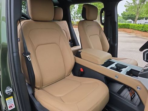 Certified 2026 Land Rover Defender 110 X-Dynamic SE AWD/4WD image 10