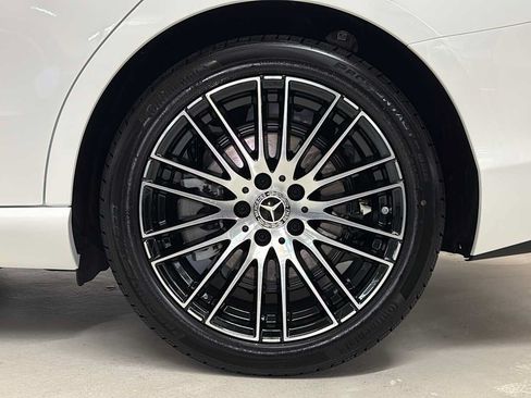 New 2026 Mercedes-Benz C 300 4MATIC Sedan image 11
