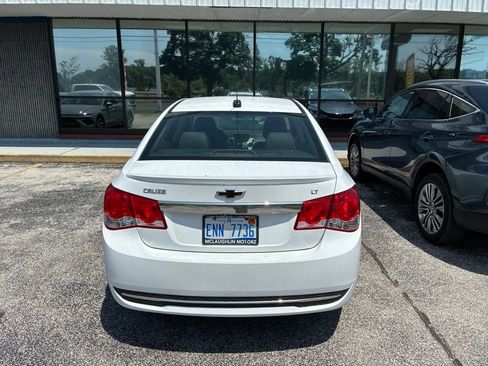 Used 2016 Chevrolet Cruze LT w/ RS Appearance Package FWD image 5