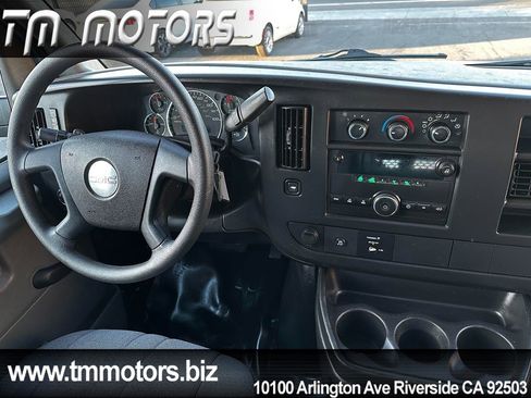 Used 2011 GMC Savana 3500 image 7