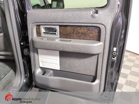 Used 2013 Ford F150 Platinum image 40