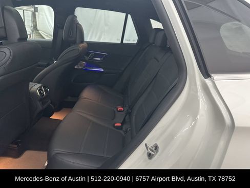 Used 2026 Mercedes-Benz GLC 300 image 24