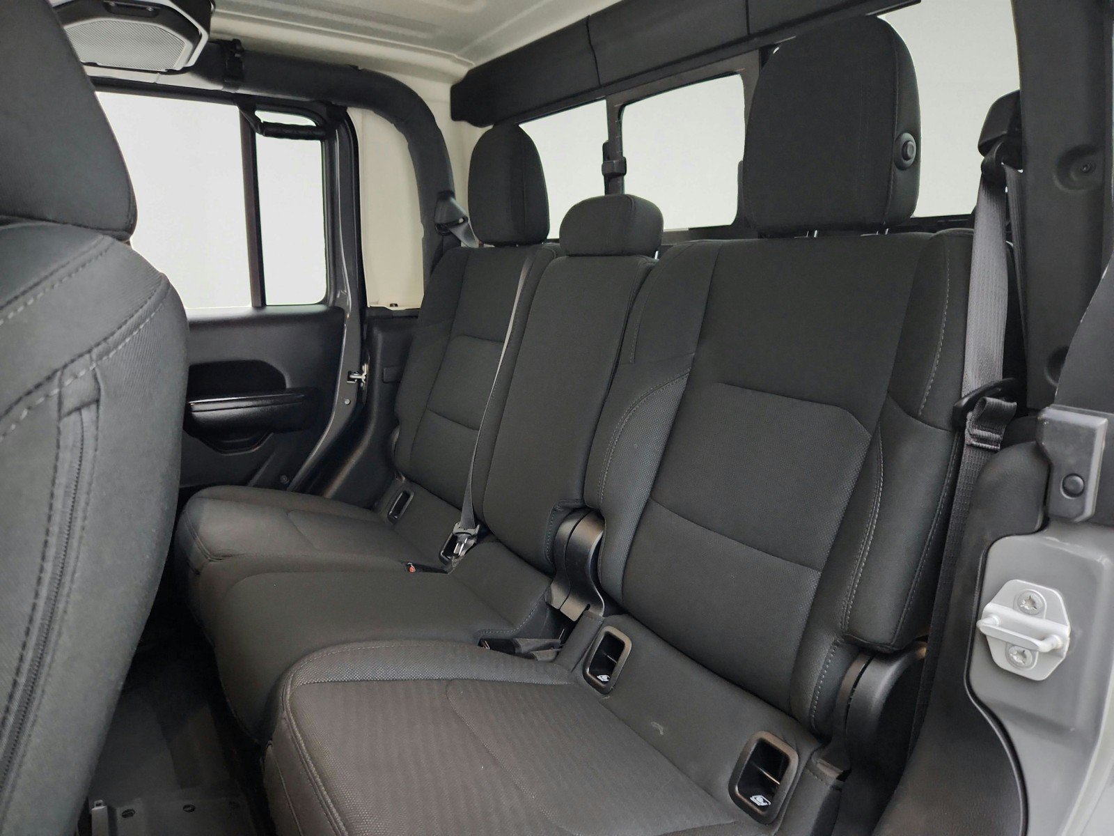 Used 2020 Jeep Gladiator Sport w/ Quick Order Package 24S AWD/4WD image 27