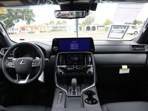 New 2026 Lexus LX 700h Overtrail image 47