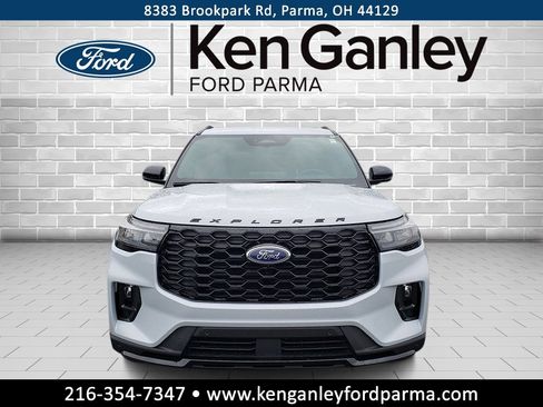 New 2026 Ford Explorer ST-Line w/ ST-Line Street Pack image 2