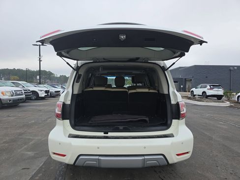 Used 2017 Nissan Armada Platinum image 18