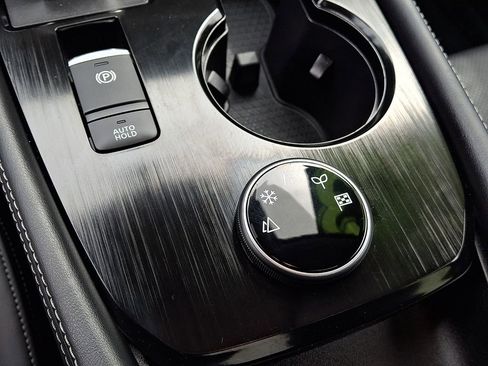 Used 2023 Nissan Rogue Platinum image 25